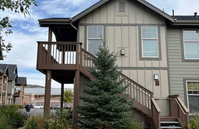 Foxpointe Condo