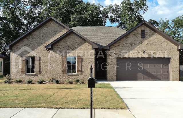 Home for Rent in Alabaster, AL... Available to View with 48 Hour Notice!!!
