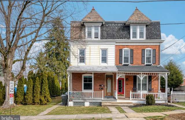 Photo of 211 W BROAD