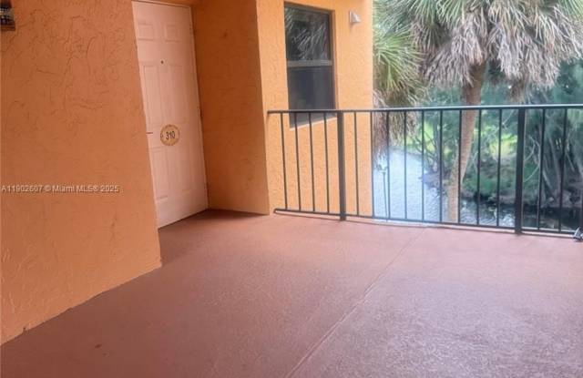 Photo of 450 Commodore Dr