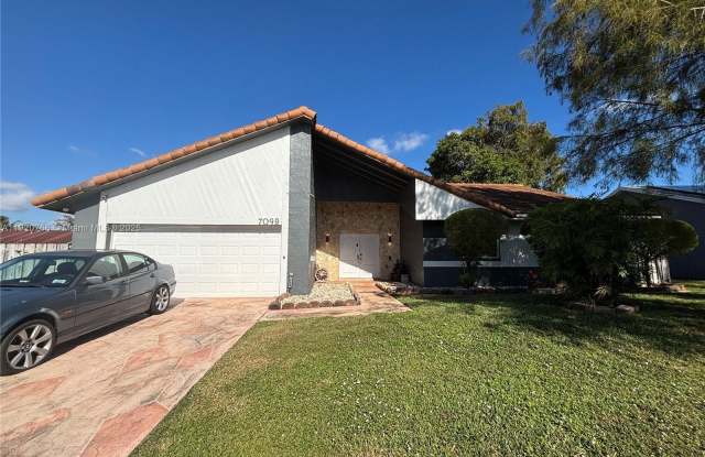 Photo of 7099 NW 48th Ct