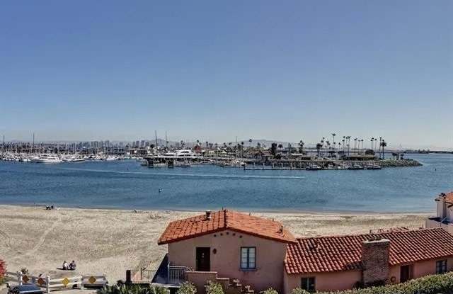 Photo of 440 San Antonio Ave. unit: 7