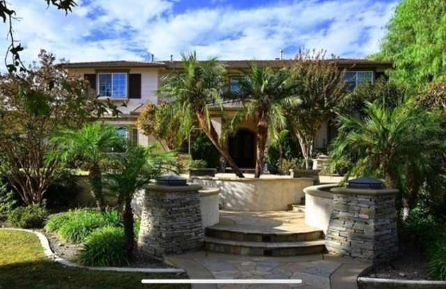 1019 Fuller Drive