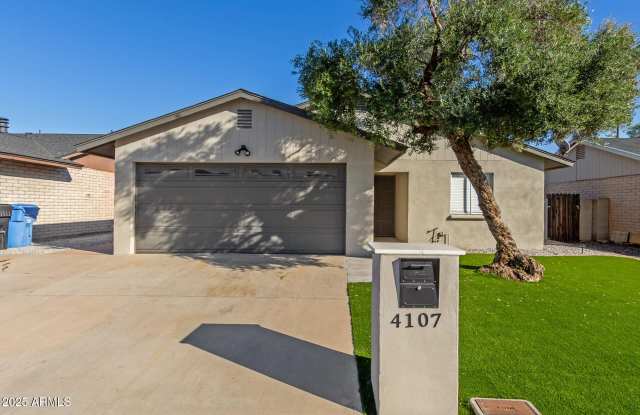 Photo of 4107 N 106TH Avenue