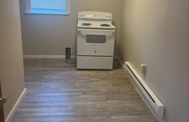 44 NEW BRITAIN AVENUE