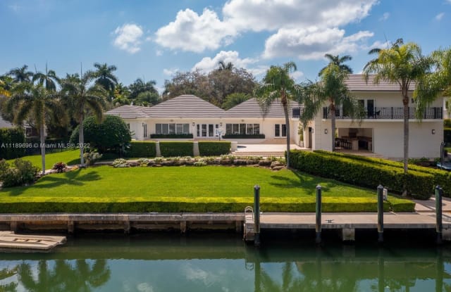 431 Arvida Pkwy - 431 Arvida Parkway, Coral Gables, FL 33156