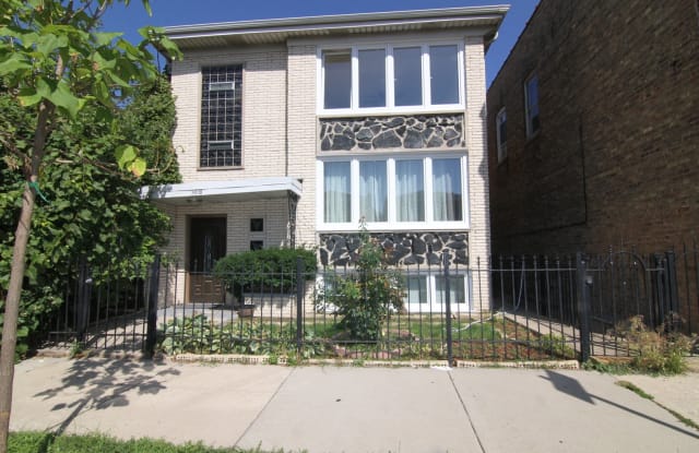 5808 W Addison Street - 5808 West Addison Street, Chicago, IL 60634