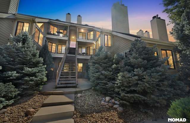 Photo of 2BR Condo w Attached Garage