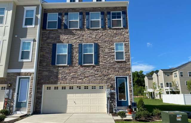 8382 Amber Beacon Cir
