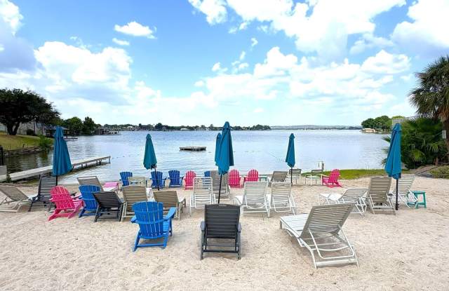 604 Highcrest Dr #523