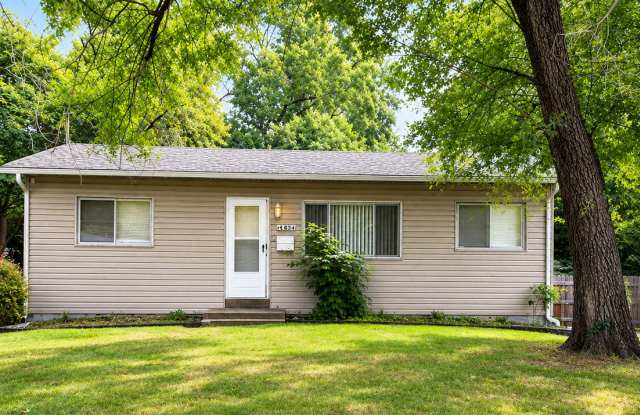 Renovated 2 Bed / 1 Bath Home – Half Off Deposit – Section 8 & Housing Vouchers Welcome!