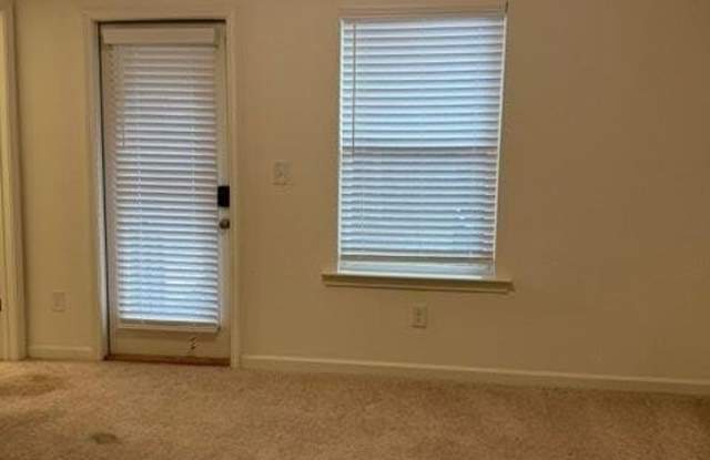 959 SOCIETY Circle SW