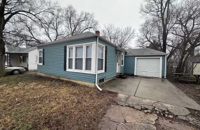 1153 N Terrace Dr - 1153 North Terrace Drive, Wichita, KS 67208