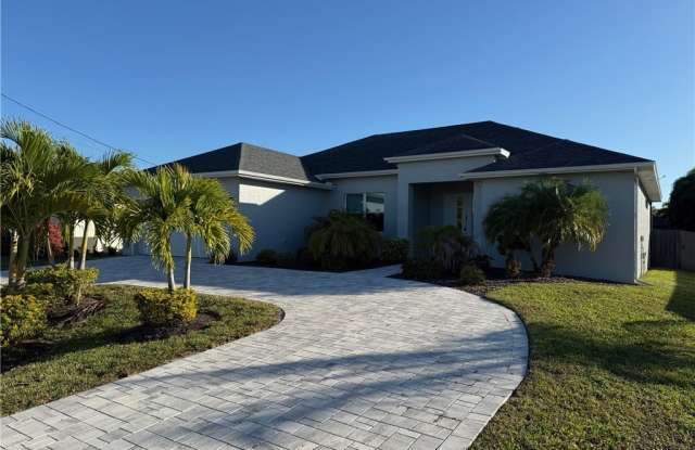 Photo of 4627 Agualinda Boulevard