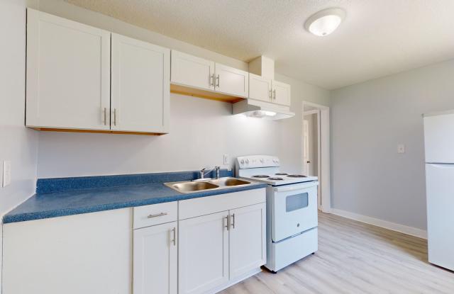 Two bedroom apartment for $1199 per month ~5 minutes from the Airport in a quaint and quiet community!