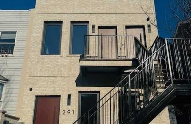 Photo of 291 18th Street