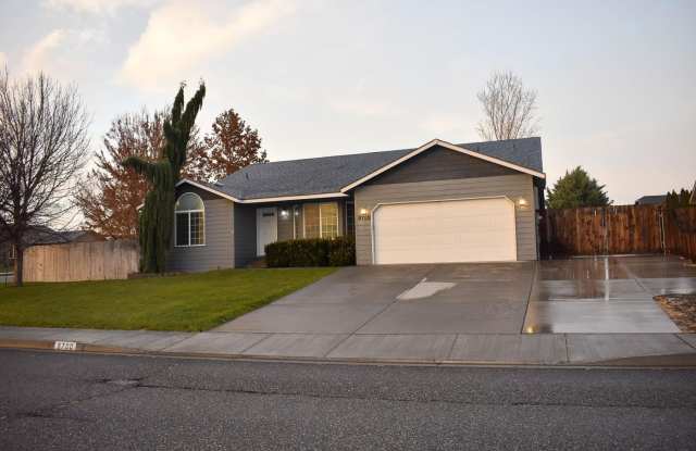 5700 Ala Wai Ct - 5700 Ala Wai Court, West Richland, WA 99353