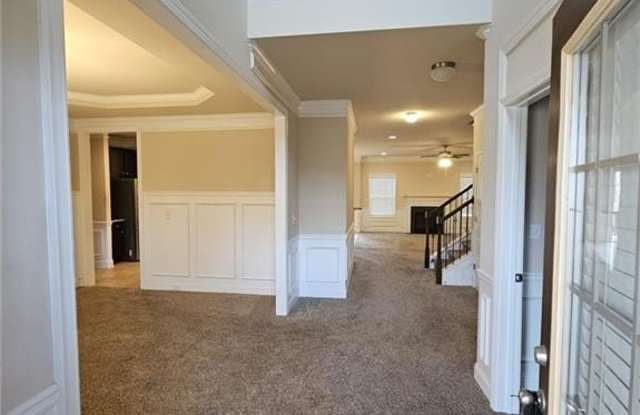 10 CREEKVIEW Drive SE