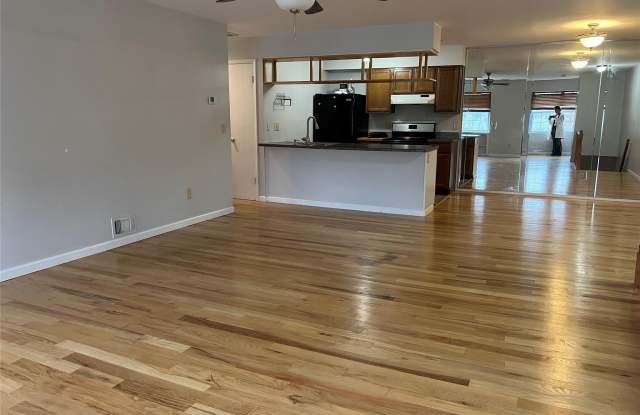 Photo of 12 The Rise