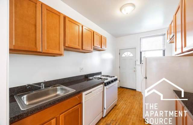 829 West Waveland Ave.