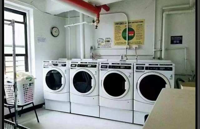 14943 35th Avenue unit: 3I