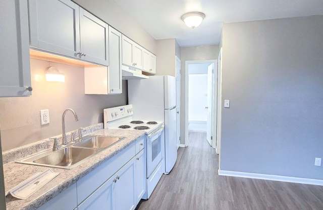 Photo of 1053 South Jackson