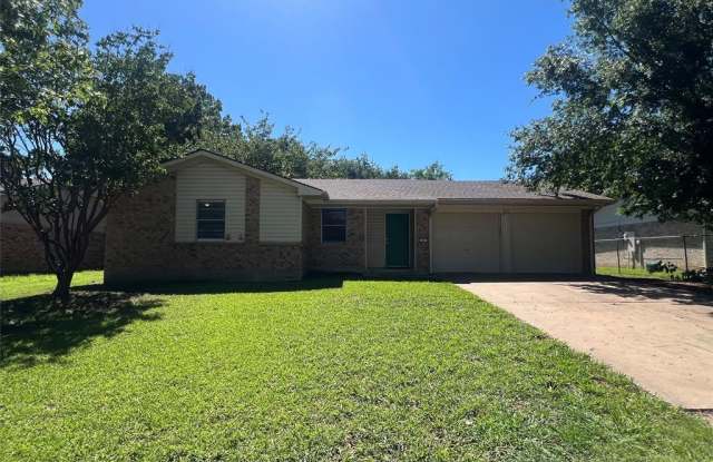 814 S Valentine Drive