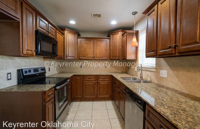 7312 SE 15th St - 7312 Southeast 15th Street, Midwest City, OK 73110