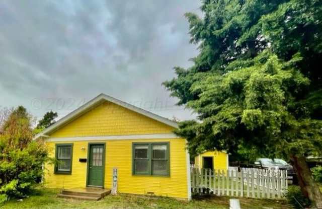 2114 Tyler Street