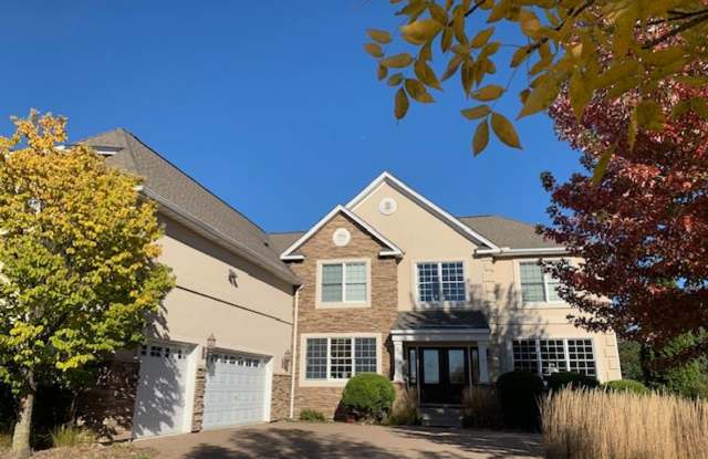Stunning fully furnished four-bedroom, four-bath home in Shakopee/Prior Lake!