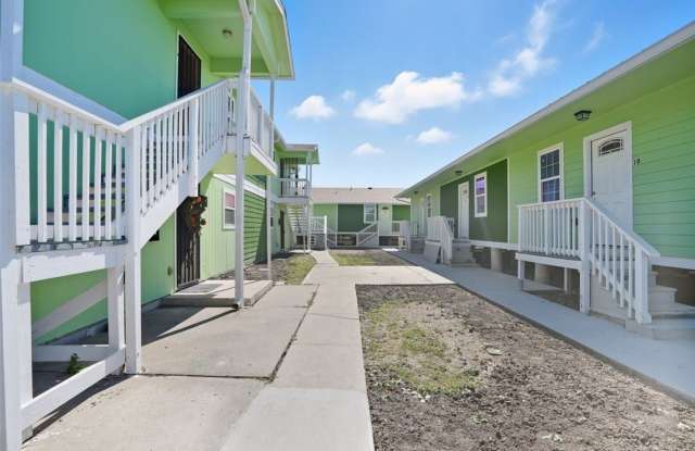 Photo of 866 Gonzales Street unit: 10