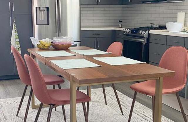 2927 1/2 Denby Avenue