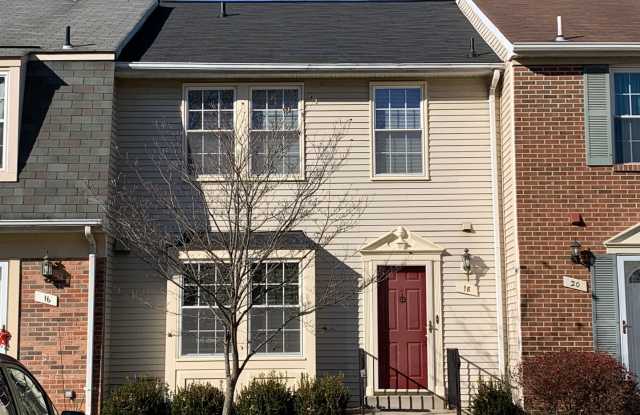 Photo of 3 Level 3 + 3.5 Ba w/2 BRAND NEW BATHROOMS  UPDATED KITCHEN -