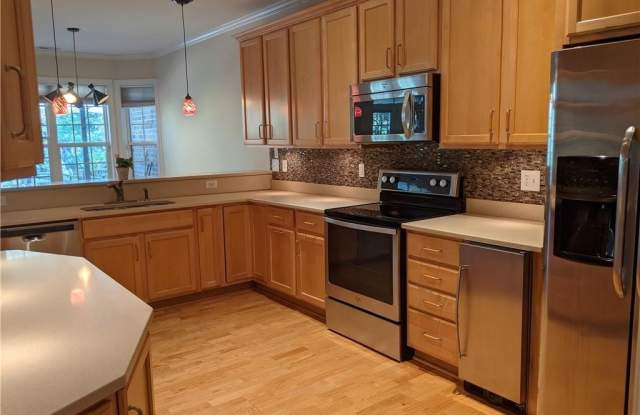 2012 Soundings Crescent Court