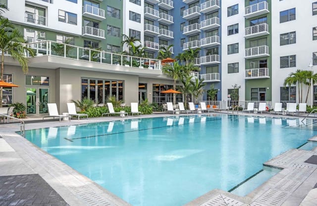 Lazul Apartments