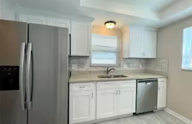 5409 Serene Ln