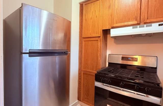 Photo of 9345 Rutherford Street - 3