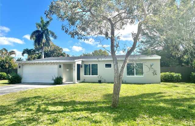 416 Bayberry Dr
