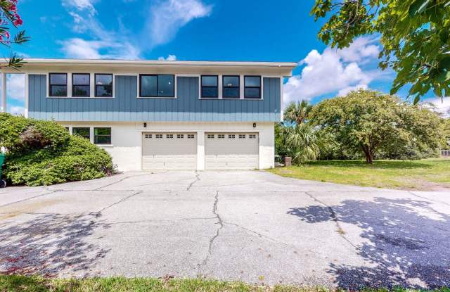 Fully renovated 4 Bedroom / 3 Bathroom home on Okaloosa Island w/elevator! - 524 Dorado Avenue, Okaloosa County, FL 32548