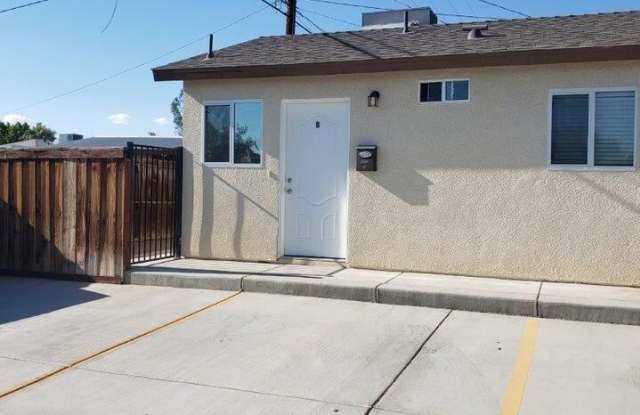 423 S IMPERIAL  Unit B AVE - 423 South Imperial Avenue, Imperial, CA 92251