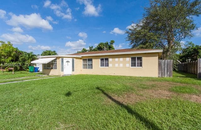 855 NE 171st Ter - 855 Northeast 171st Terrace, Miami-Dade County, FL 33162