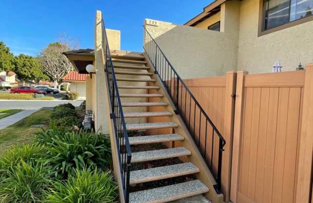 Updated Parkside Condo with Large Deck!