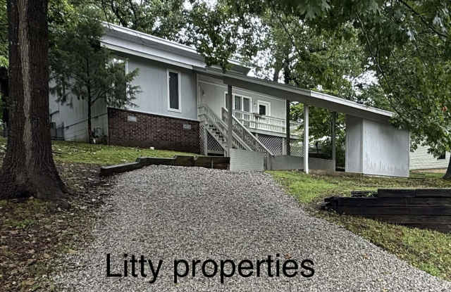 943 Redwing Trail
