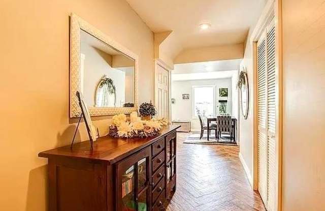 21209 SENECA CROSSING DR