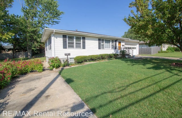107 Clinkscales Rd. - 107 Clinkscales Road, Columbia, MO 65203