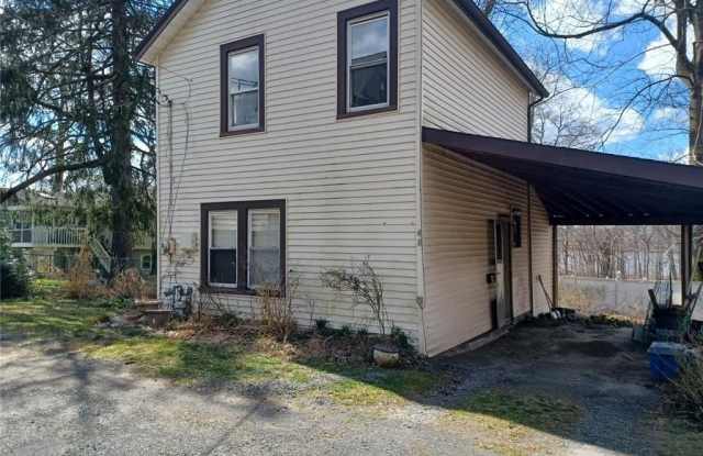 48 Lenox Avenue