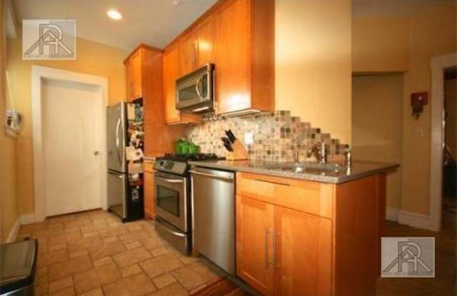 Photo of 331 Saint paul