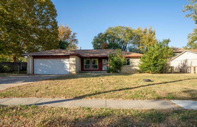 3 Bed / 2 Bath / Near Tulsa Arts District