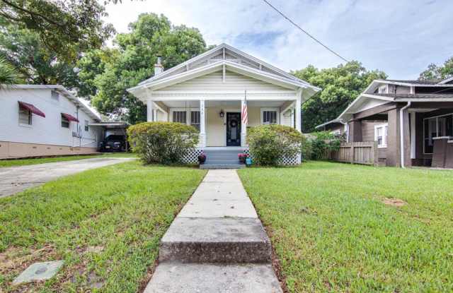 706 West Patterson Street