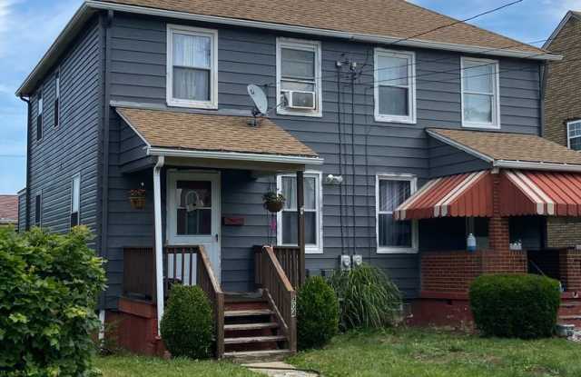 906 Miller Avenue